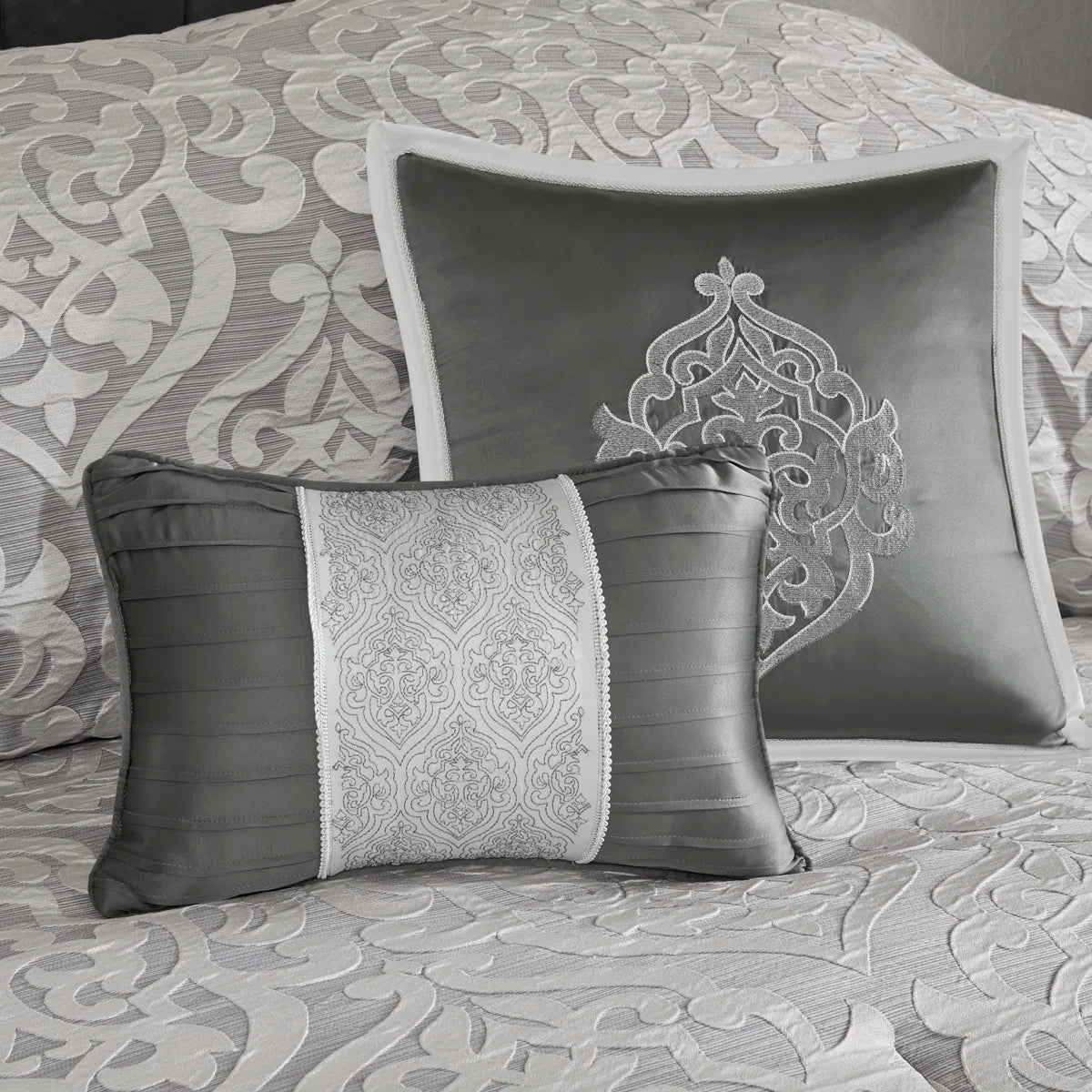 Odette Luxury 8 Piece Jacquard Comforter Set